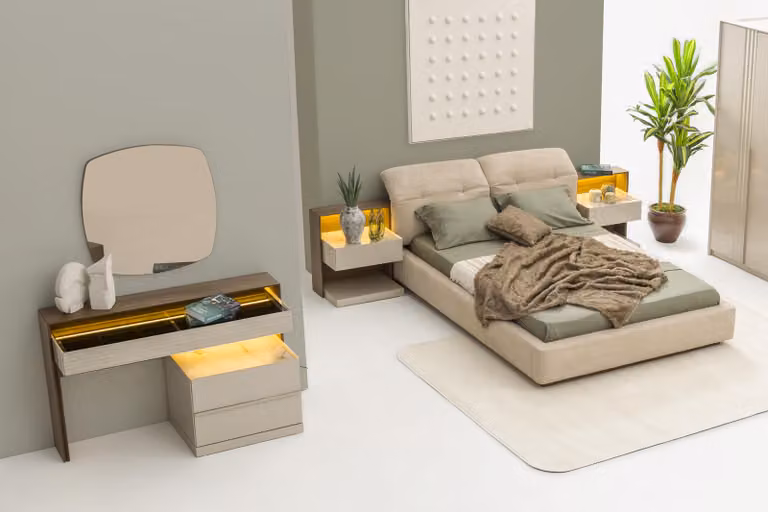 Elegante set da camera da letto composto da 5 pezzi con letto, specchio e toletta