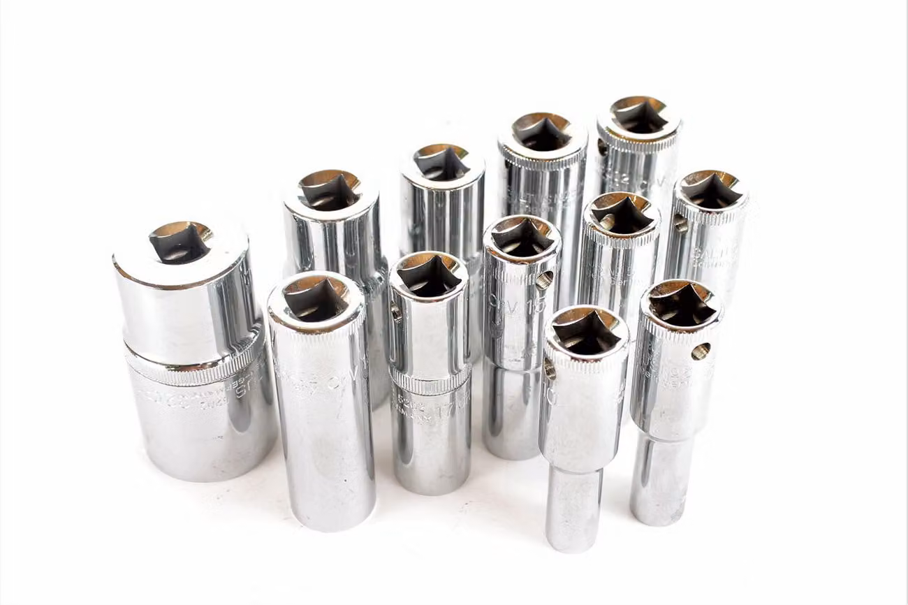 SALTUS Set di chiavi a bussola da 1/2" 10-32 mm lunghe 12 pezzi 5202