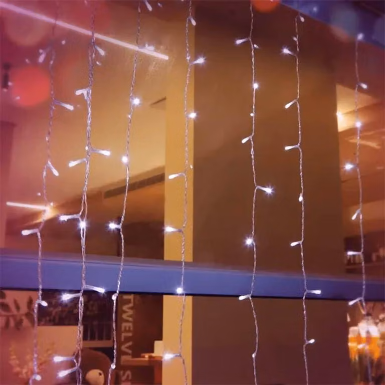 Catena luminosa per tende, 100 LED, 10 fili, 8 funzioni, grado di protezione IP44, 3,6 W
