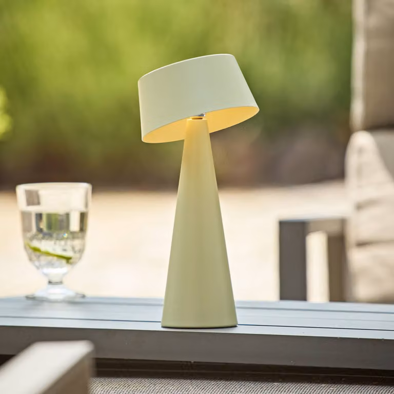 Sigor Lampada da tavolo a LED ricaricabile Solino, verde, solare/USB, 26 cm, IP44 dimmerabile, Verde, Soggiorno / Sala da pranzo, Alluminio, Moderno, Lampade solari