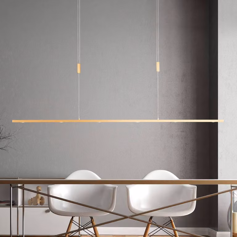 Lampada LED a sospensione Quitani Tolu, lunghezza 139 cm, ottone Tolu Quitani, dimmerabile, Ottone / Oro, Soggiorno / Sala da pranzo, Alluminio, Moderno