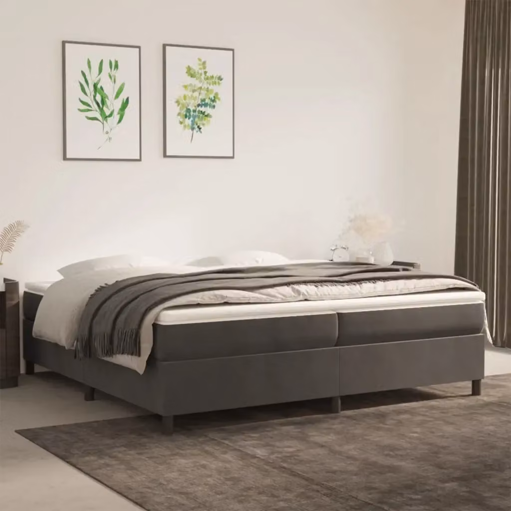 Letto matrimoniale moderno rivestito in velluto grigio con struttura imbottita L: 200 cm, P: 200 cm, H: 35 cm – 2
