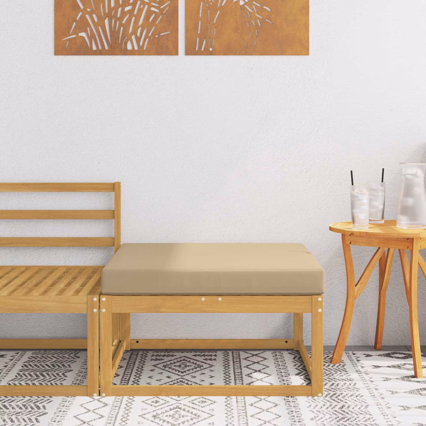 vidaXL Poggiapiedi da Esterno in Legno di Acacia con Tessuto Bianco e Beige L: 79 cm, P: 37 cm, H: 37 cm