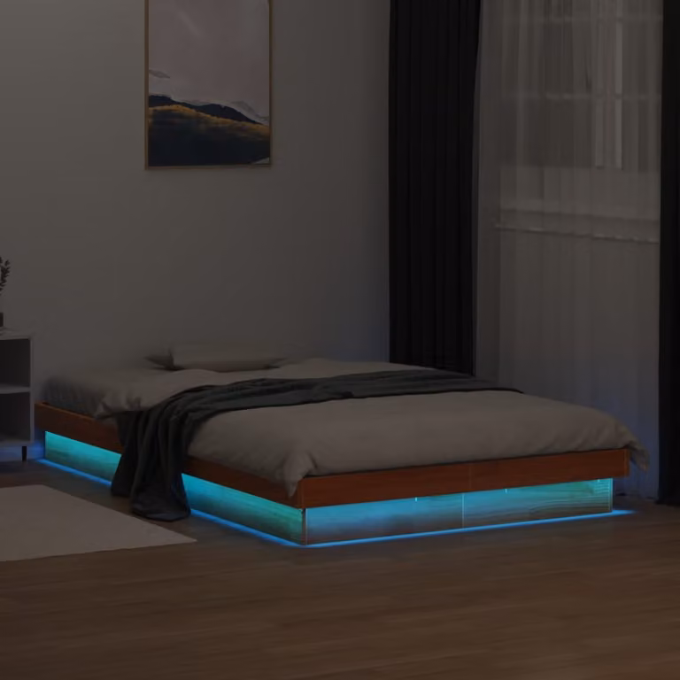vidaXL Giroletto in Legno Massello di Pino Marrone Cera con Illuminazione LED e Porta USB L: 138,5 cm, P: 194 cm