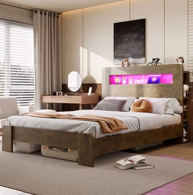 Letto in legno con testiera contenitore, illuminazione LED e prese integrate, piattaforma vintage 140x200 cm