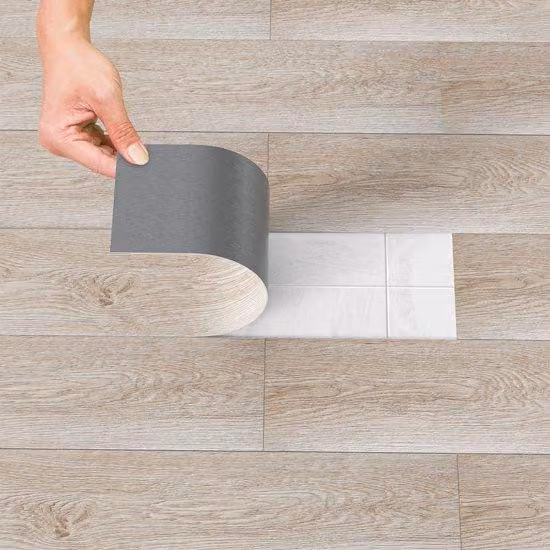 Set di laminati in PVC autoadesivi (56 pezzi, 8 m²), impermeabili e resistenti agli strappi, per cucina, soggiorno e balcone, rovere bianco