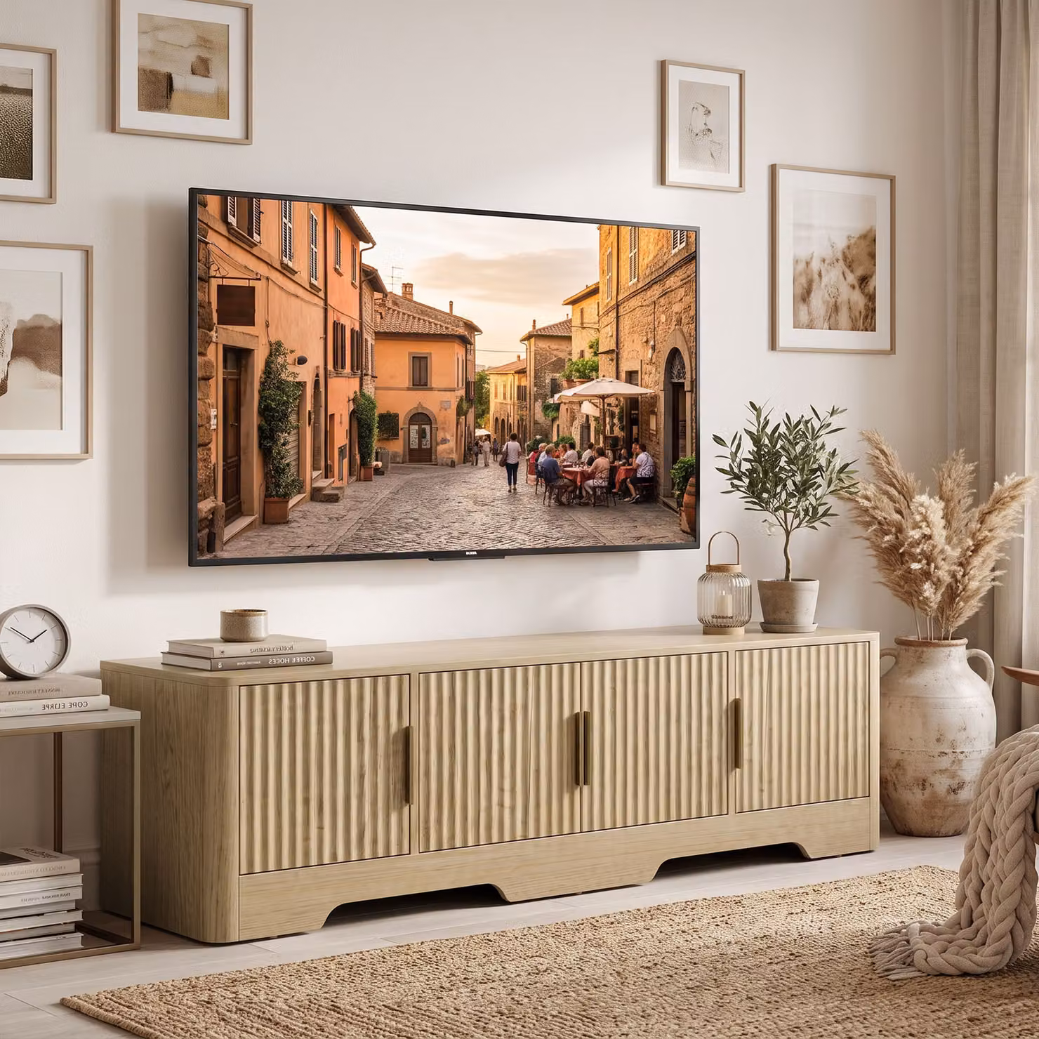Mobile TV HOMCOM da 152 cm con 4 ante scanalate e ripiani regolabili, colore rovere – 2