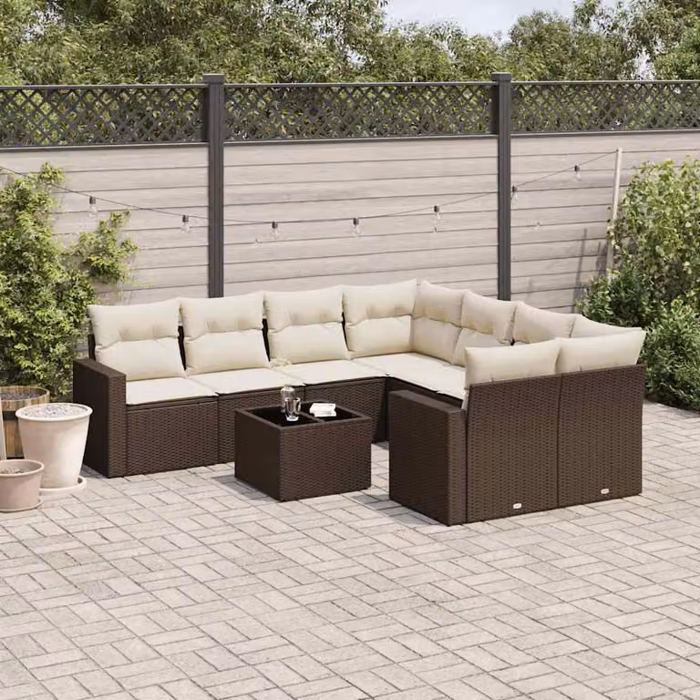 vidaXL Set Divano da Giardino a L 9pz in Polyrattan Marrone con Cuscini Bianchi e Tavolino da Esterno