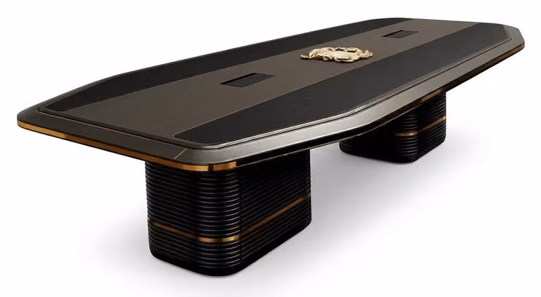 Tavolo da conferenza grande, confortevole, spazioso, di colore nero, in stile moderno