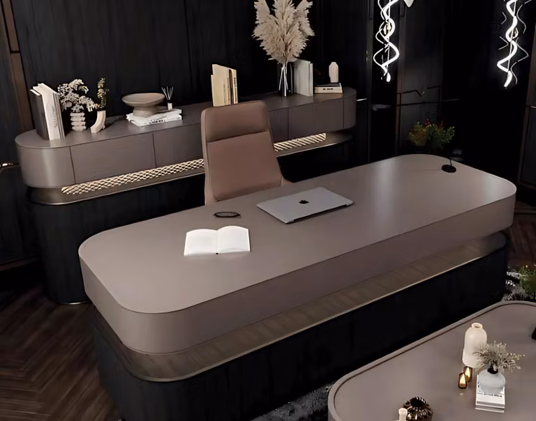 Set da ufficio composto da scrivania, tavolino da salotto, sedia da ufficio e consolle in beige