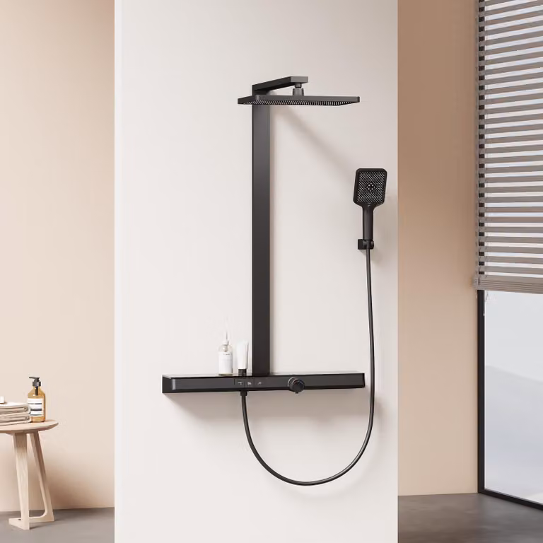 Sistema doccia EMKE Set doccia con termostato, ripiano in vetro extra-largo da 710 mm, doccia a pioggia, rubinetteria per vasca e doccia nero opaco