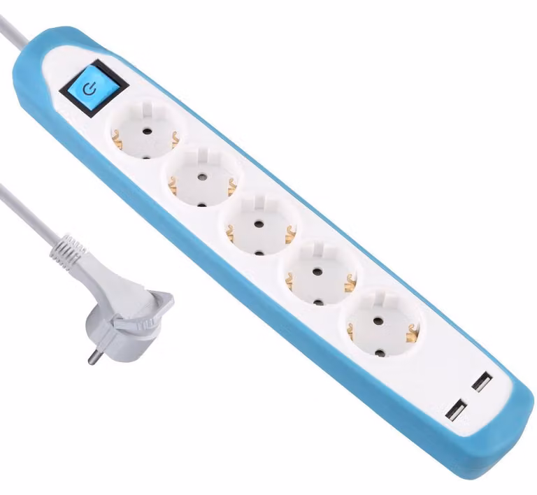 Multipresa Electraline a 5 prese con interruttore, 2 porte USB, cavo da 2 m