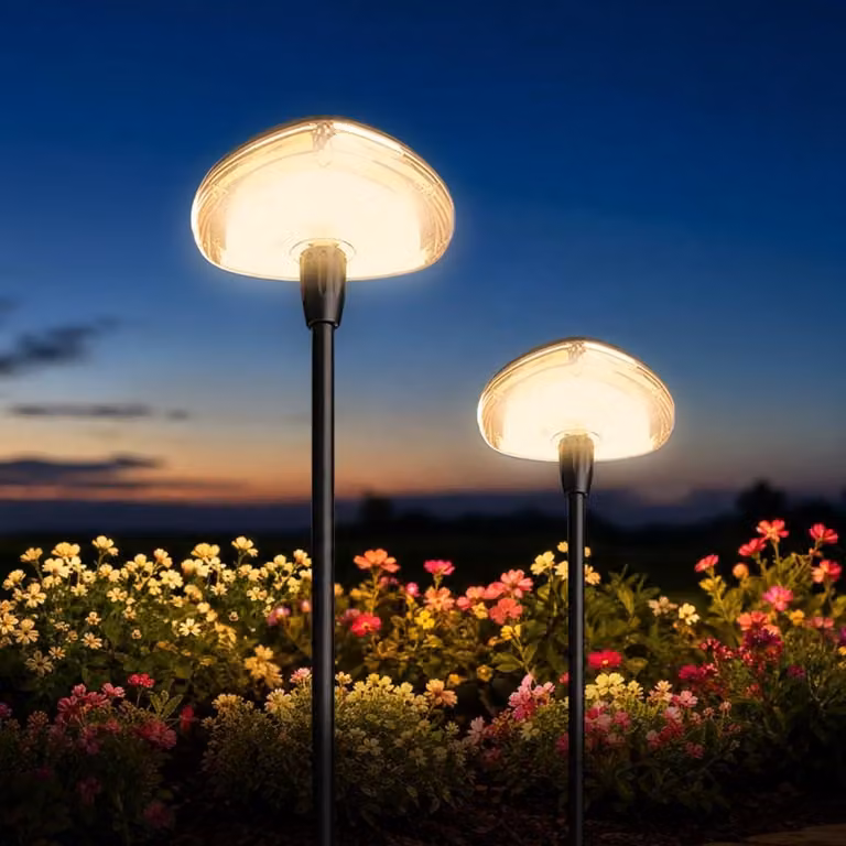 Set di 2 luci solari da esterno, luce bianco caldo, 34 lumen, grado di protezione IP65, tipo faretto