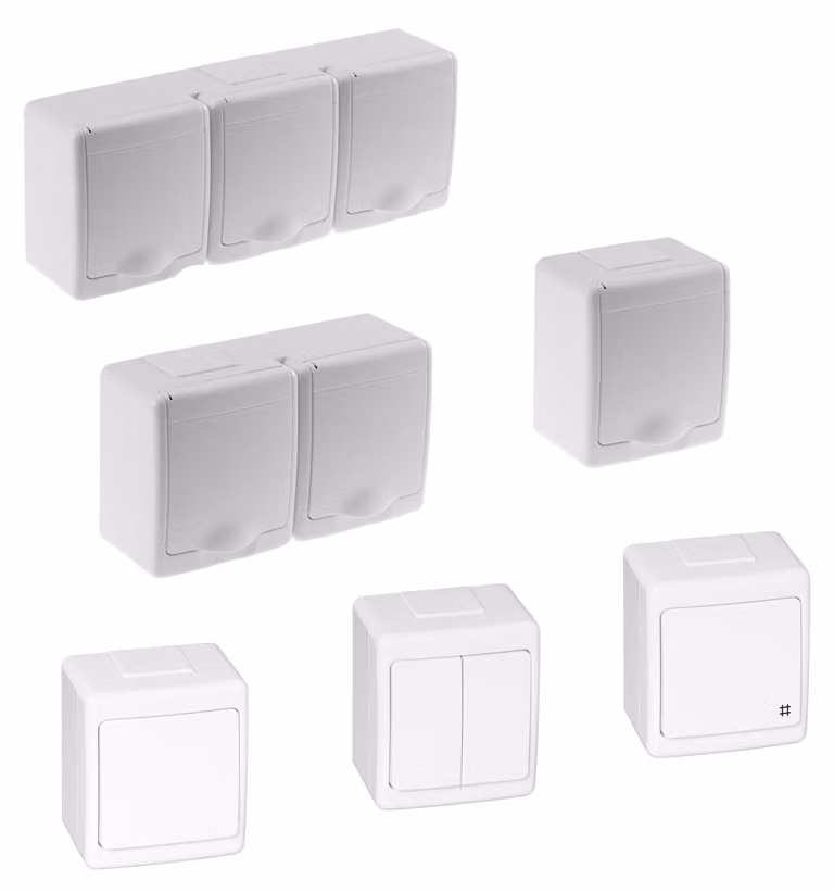 Interruttore e presa combinati, da incasso, grado di protezione IP44, colore bianco
