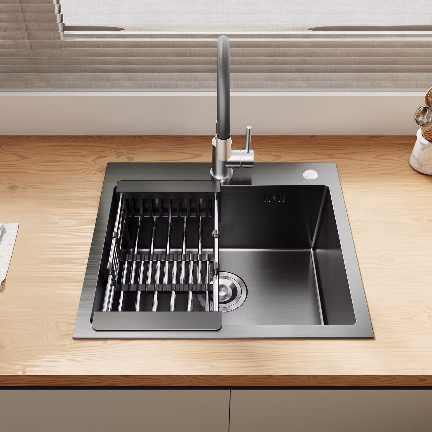 SONNI: Lavello quadrato nero, dimensioni 50 x 45 x 20 cm, completo di sei accessori indispensabili per la cucina