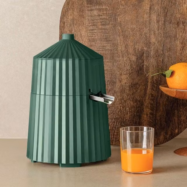 Spremiagrumi elettrico Pliss di Alessi colore verde – 1