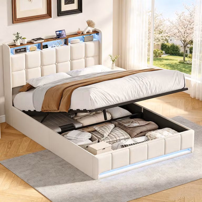 Letto matrimoniale con boxspring 140x200, dotato di luci LED e porte USB/C, con struttura imbottita, spazio contenitore a sollevamento idraulico e rete a doghe. Colore: lino, beige