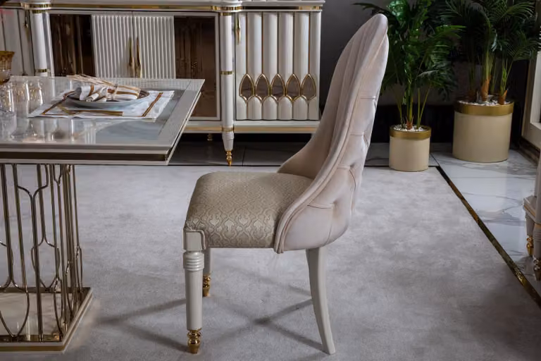 Stuhl Beige Esszimmer Modern Stühle Polster Stoff Design Luxus Metall