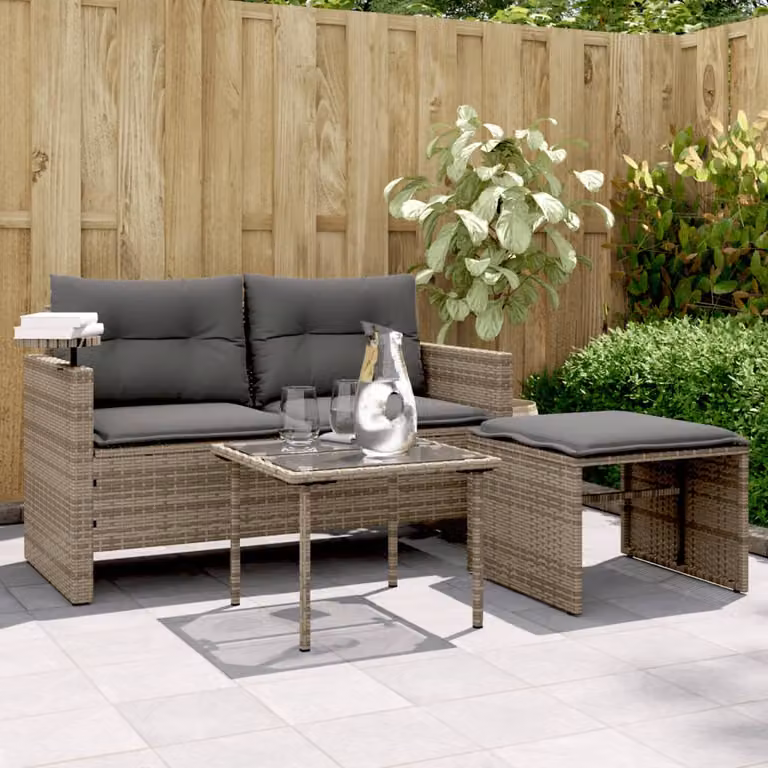 Set da giardino vidaXL composto da divano a 2 posti, tavolino da caffè e pouf in rattan grigio con cuscini imbottiti e struttura in acciaio