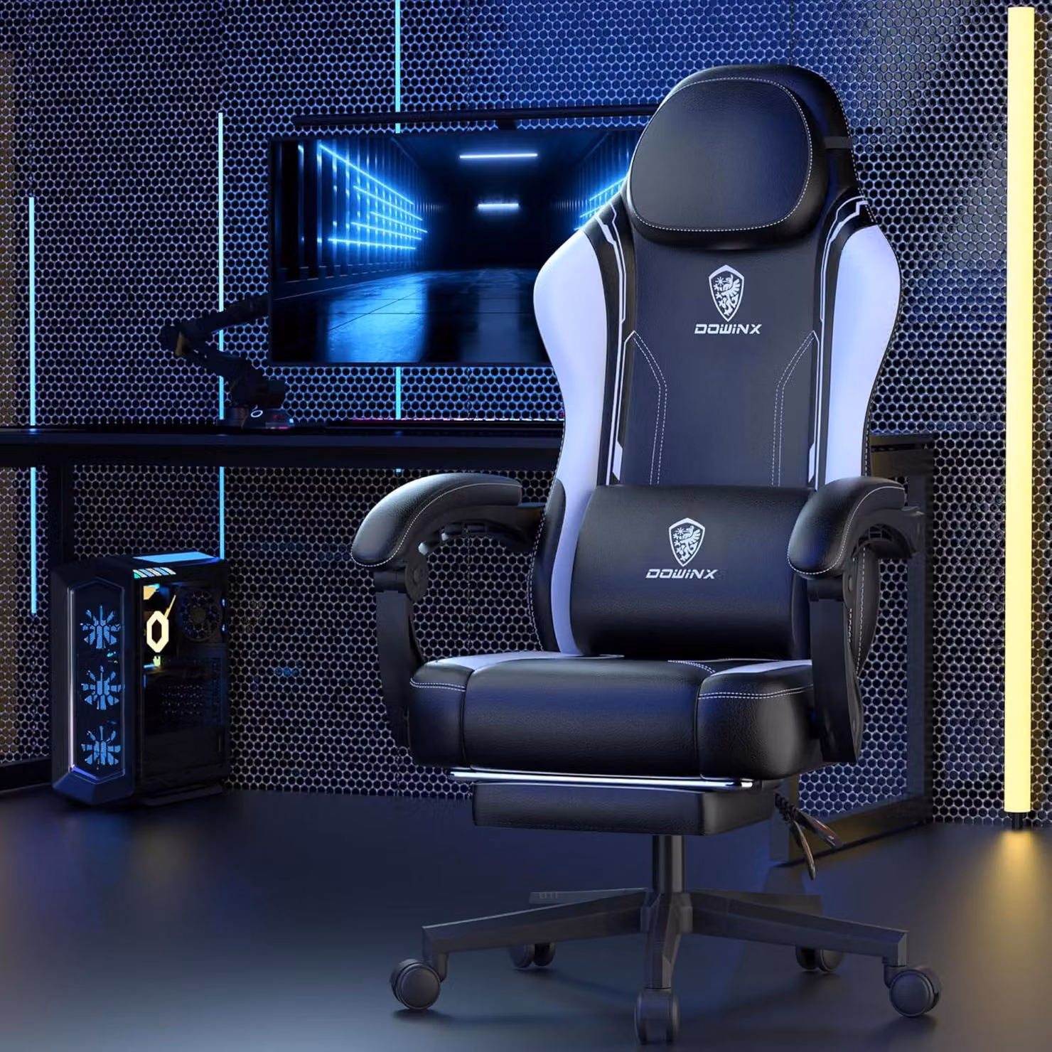 Sedia da gaming ergonomica in ecopelle bianca, con supporto lombare e ampia schienale
