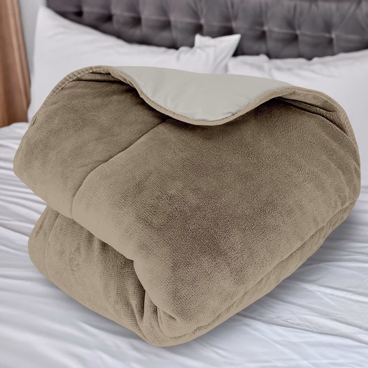 Coperta trapuntata in microfibra di poliestere, 220x240 cm, bicolor, color avorio e sabbia