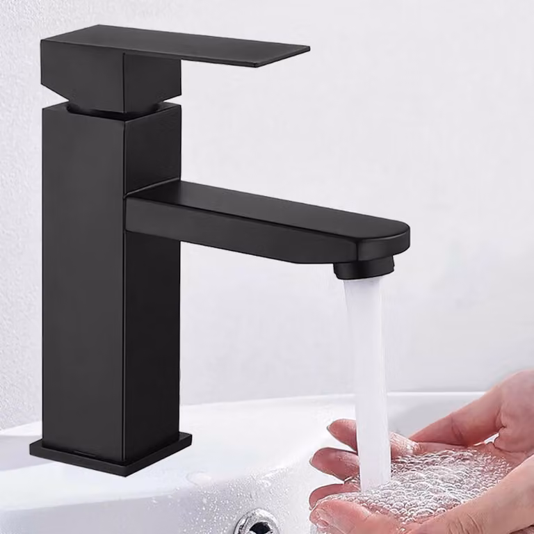 Miscelatore monocomando per lavabo, finitura nera