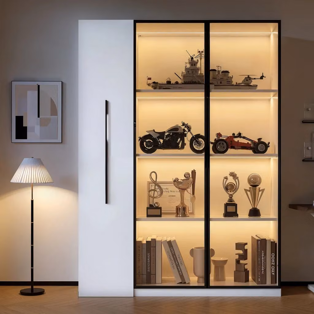 Vetrina Chicfurn con Ante in Vetro e Illuminazione LED, Mobile Moderno in MDF Bianco per Soggiorno o Sala da Pranzo, L: 110.5 cm, P: 35 cm, H: 160 cm – 2