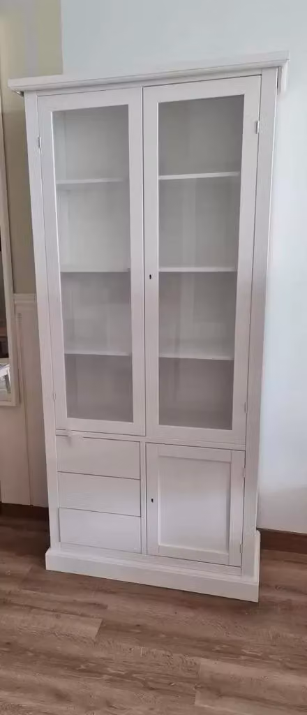 Vetrina in legno di pino stile arte povera con ante in vetro bianca Mobili 2G L: 90 cm, P: 41 cm, H: 186 cm – 2