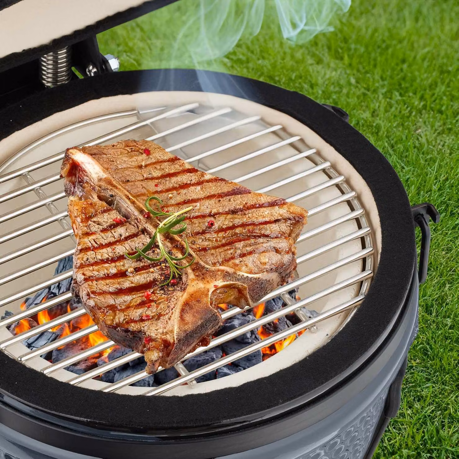 Griglia Kamado in Vetroceramica: versatile per grigliare e cuocere al forno