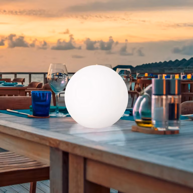FH Lighting Lampada LED solare da esterno Dabus, Ø 30 cm, sfera, bianco, acrilico dimmerabile, Bianco / Opale, Soggiorno / Sala da pranzo, Plastica