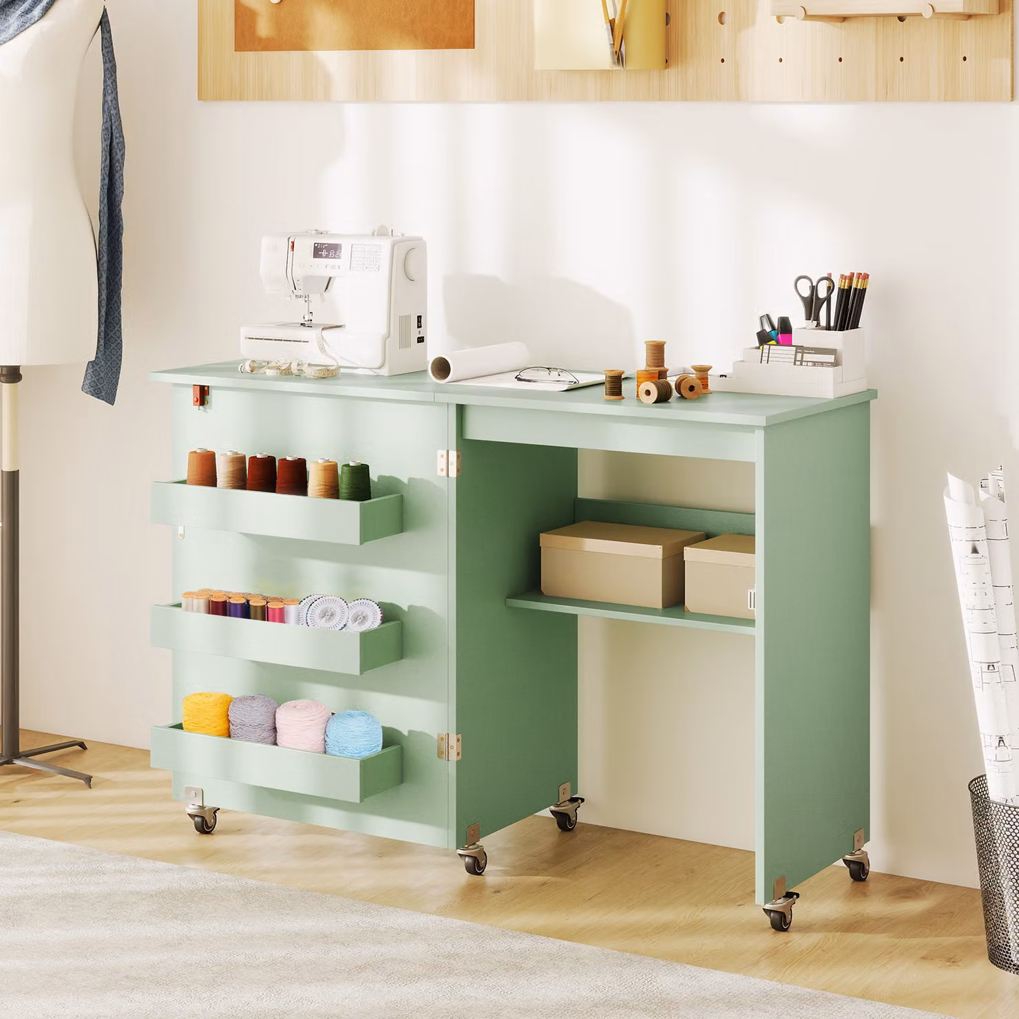 Carrello per artigianato Costway verde con ripiano, contenitori e stazione di ricarica, tavolo da cucito pieghevole moderno
