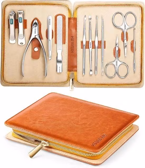 Kit professionale per manicure e pedicure Mr Green in acciaio inossidabile con custodia in pelle color marrone e argento