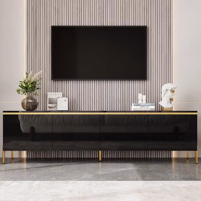 Mobile TV Mivray con 4 ante e passacavi, finitura lucida nera e oro con piedi in metallo, L: 170 cm, P: 38 cm, H: 50 cm