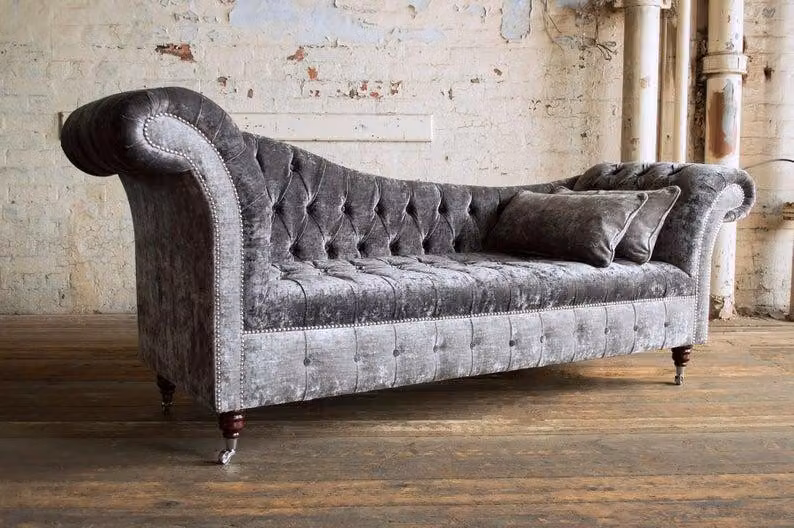 Graue Chesterfield Couch Sofa Polster 3 Sitzer Couchen Sitz Garnitur Sofas