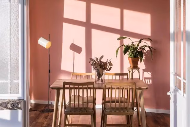 GUADALUPE, Piantana per Interni, Faro Barcelona Colore: Beige