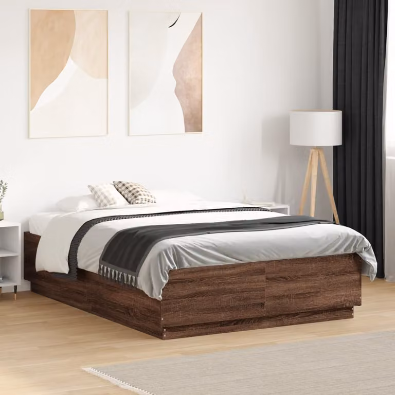 Letto con giroletto e luci LED vidaXL in legno rovere marrone L: 140 cm, P: 190 cm