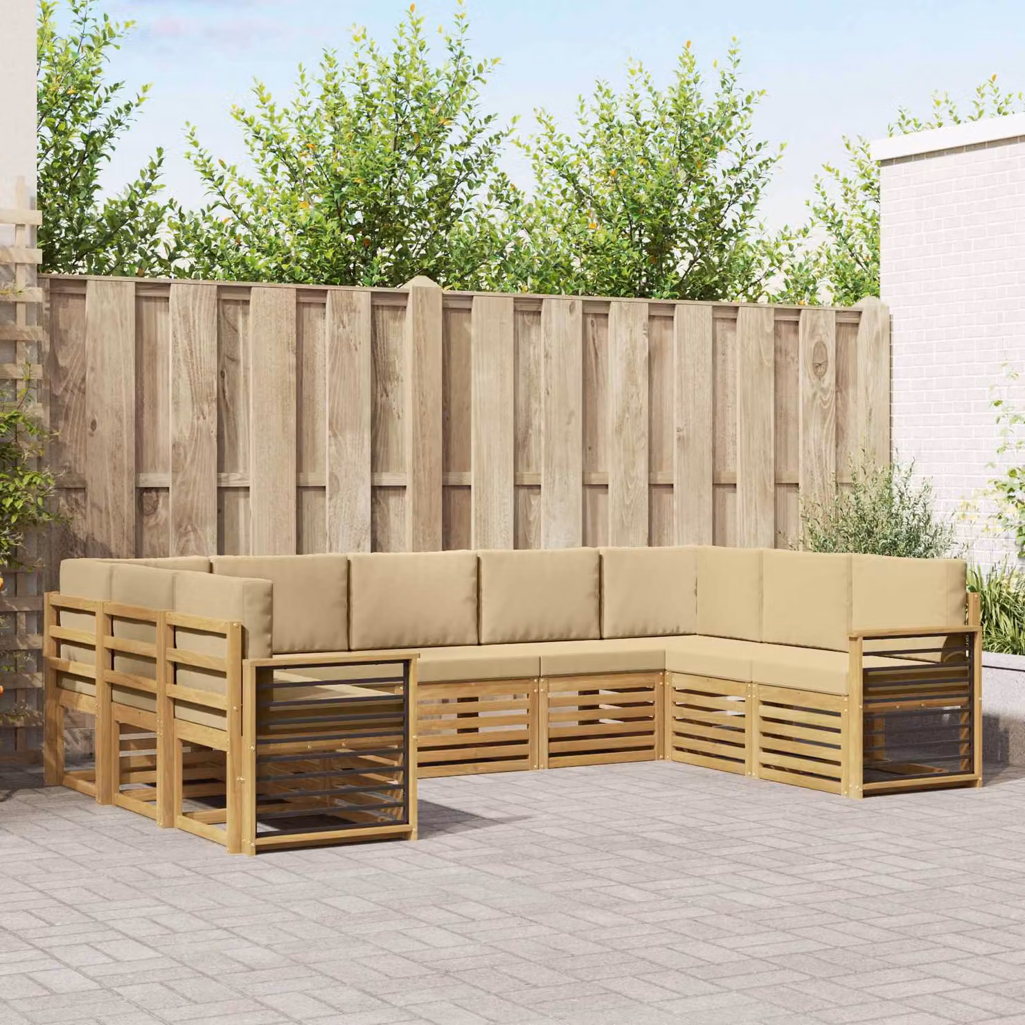 vidaXL Set di divani da esterno a L composto da 9 pezzi in legno di acacia con cuscini bianchi e beige