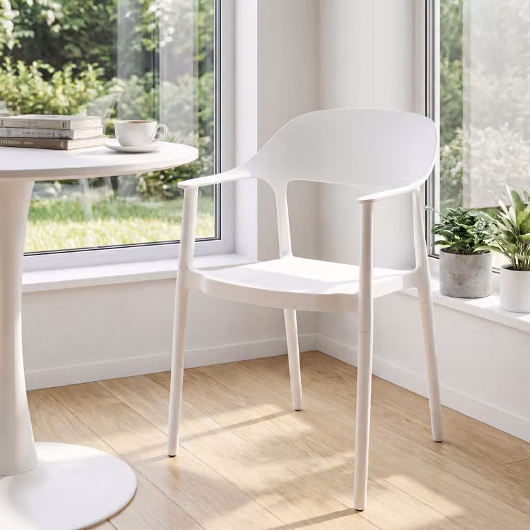 Sedia da pranzo Costway in plastica bianca, poltrona ergonomica impilabile per soggiorno e sala da pranzo