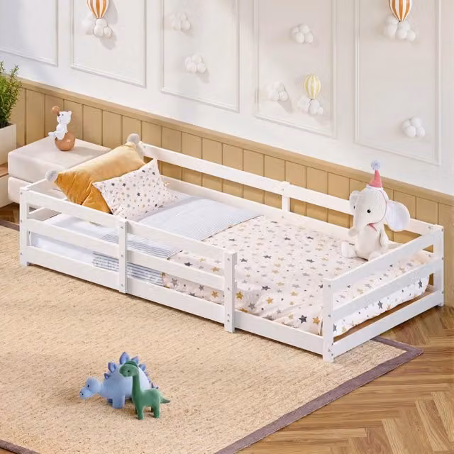 Letto Montessori per bambini OKWISH in pino bianco con barriera di sicurezza e rete inclusa, L/P/H: 200 x 90 x 94 cm