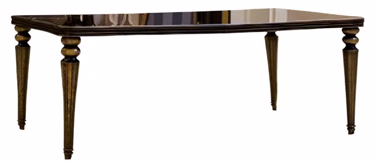 Eleganter Esstisch mit klassischen, goldverzierten Beinen im Design luxuriöse