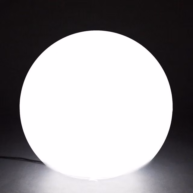 Lampada sferica da esterno LÚZETE BULY 50 bianca con luce LED fredda e protezione IP65