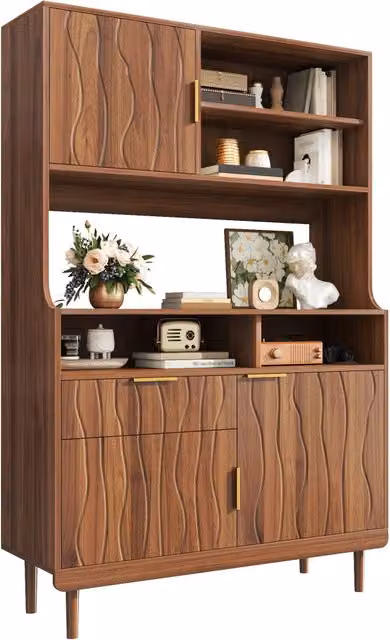 Sideboard alto con 1 cassetto, ante e ripiani aperti. Mobile contenitore in MDF e truciolato con piedi in legno massello