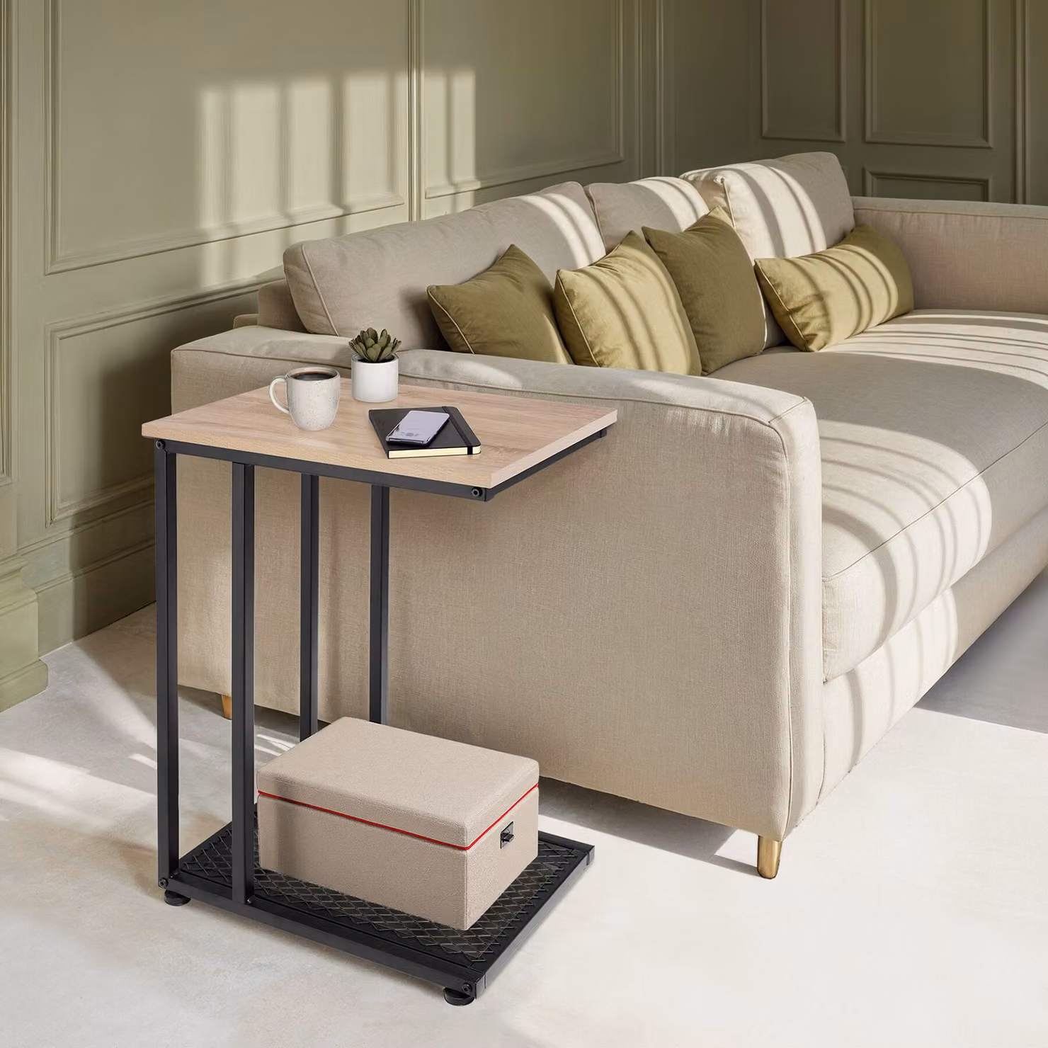 Tavolino rettangolare Tectake in stile industriale con finitura rovere e dettagli neri, L/P/H: 48 x 35 x 66 cm – 1