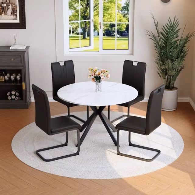 Set tavolo e sedie da pranzo rotondo MIVRAY con piano in MDF effetto marmo bianco lucido e sedute in PU nero con struttura in metallo