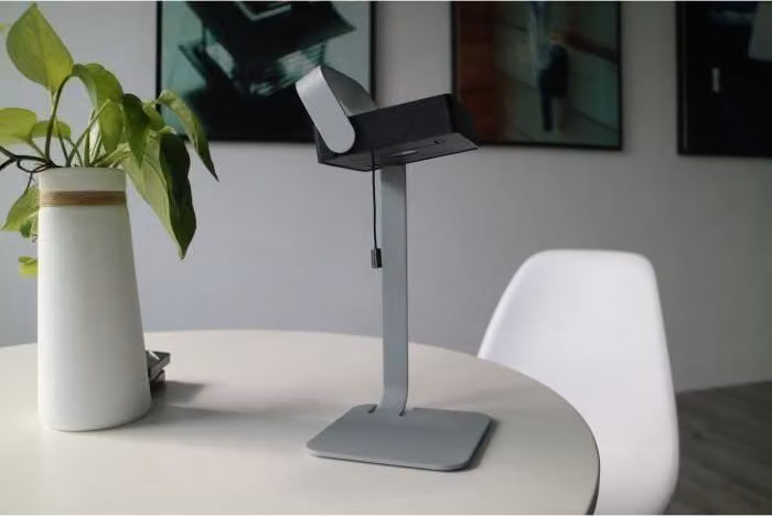 Lampada solare da tavolo Easy, alluminio grigio, LED, 30 lumen, ricaricabile