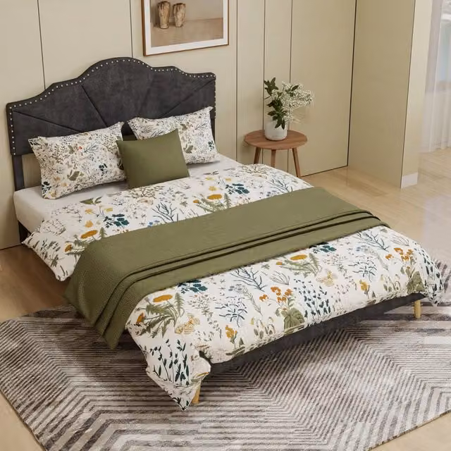 Letto matrimoniale 160 × 200 cm in tessuto grigio con testiera imbottita geometrica, senza materasso