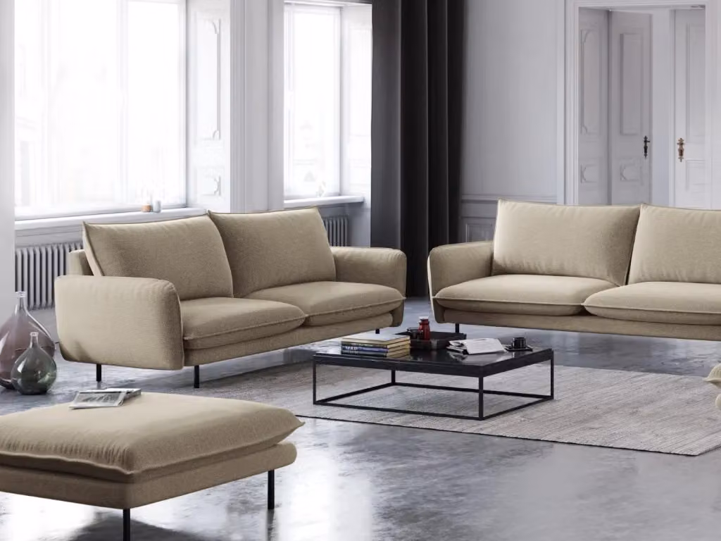 Divano 2 posti Vienna Cosmopolitan Design in tessuto strutturato beige con struttura in metallo – 2