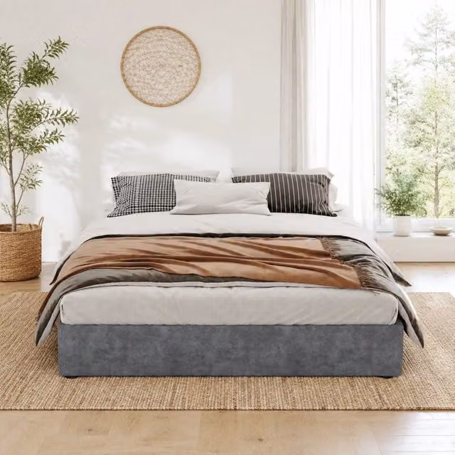 Letto Mivray con testiera alta in velluto grigio e rete a doghe, L/P: 160 x 200 cm – 1