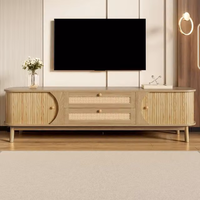 Mobile Porta TV in Legno Naturale 170 cm con Dettagli in Rattan e Ante Scorrevoli