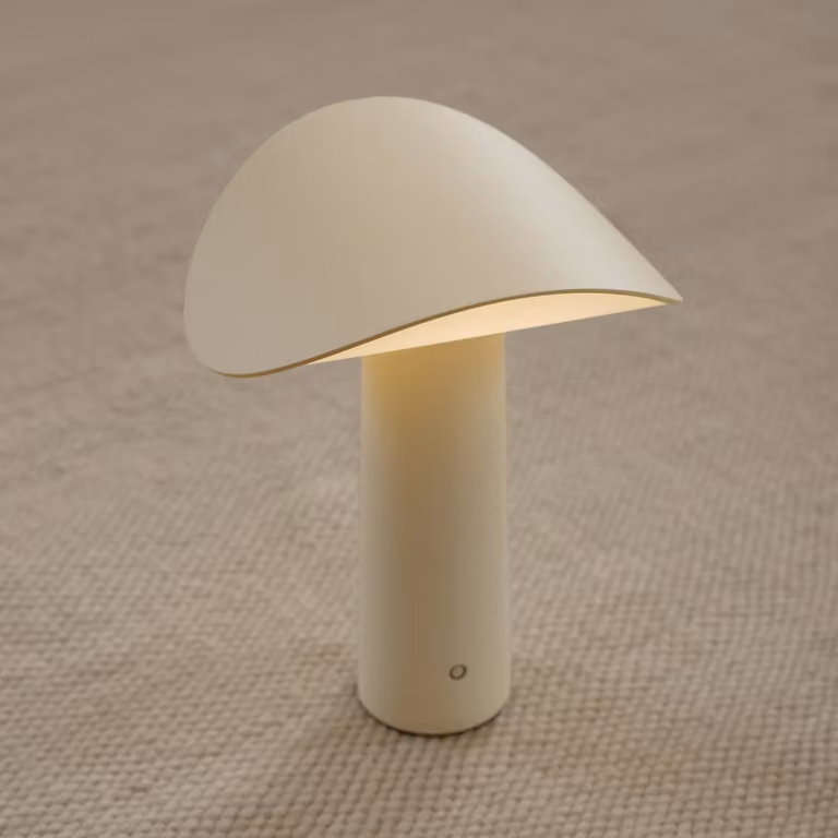 GEJST Lampada da tavolo di design Lium, dimmerabile, Giallo / Arancione, Soggiorno / Sala da pranzo, Metallo, Moderno, Lampada da tavolo